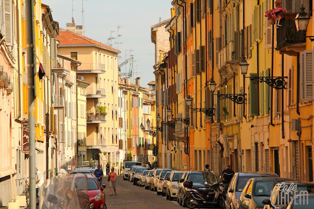 Parma, não como não se apaixonar pelo colorido de Parma