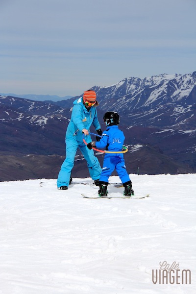 A aula de snowboard no primeiro dia: só de bambolê!