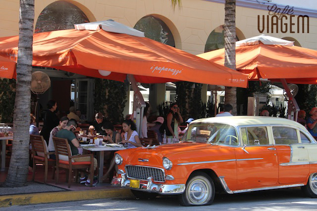 Caminhando pelas curiosidades do Art Deco District na Ocean Drive