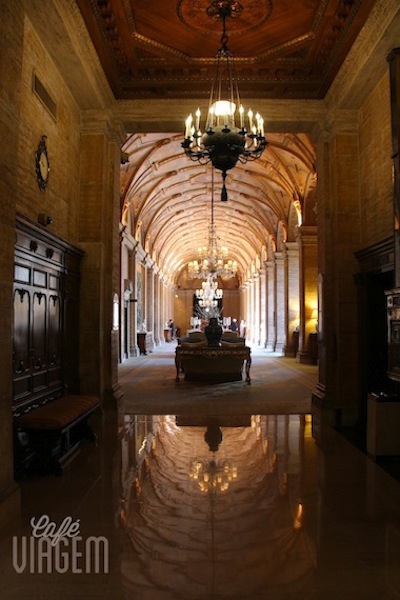 a recepção do hotel, comece o tour por aqui!