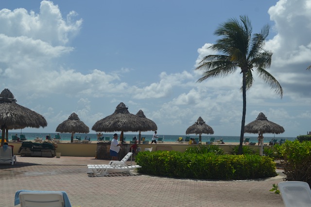 o nosso hotel “pé na areia"