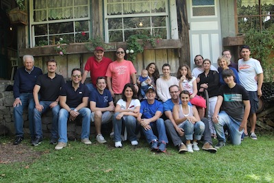 O grupo do nosso almoço: torcedores do timão “Filho Futebol Clube”. Enquanto eles almoçavam com os professores, os pais foram curtir o Sabor Rural