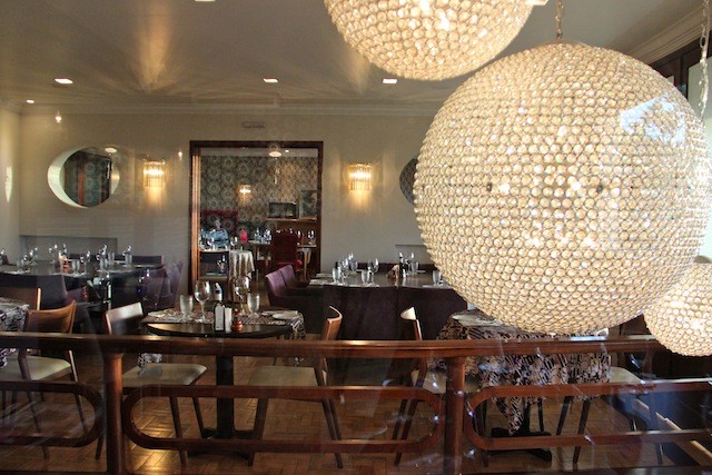 cheguei cedo no restaurante só para fotografar sem importunar os clientes.