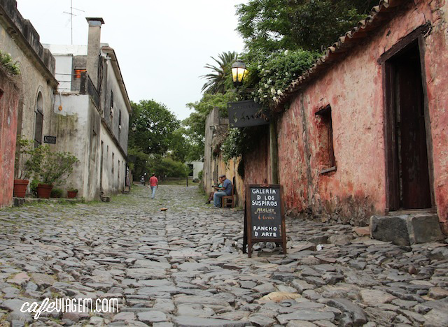 3. caminhar pela Calle dos Suspiros, local onde muitos pedidos em casamento são feitos!