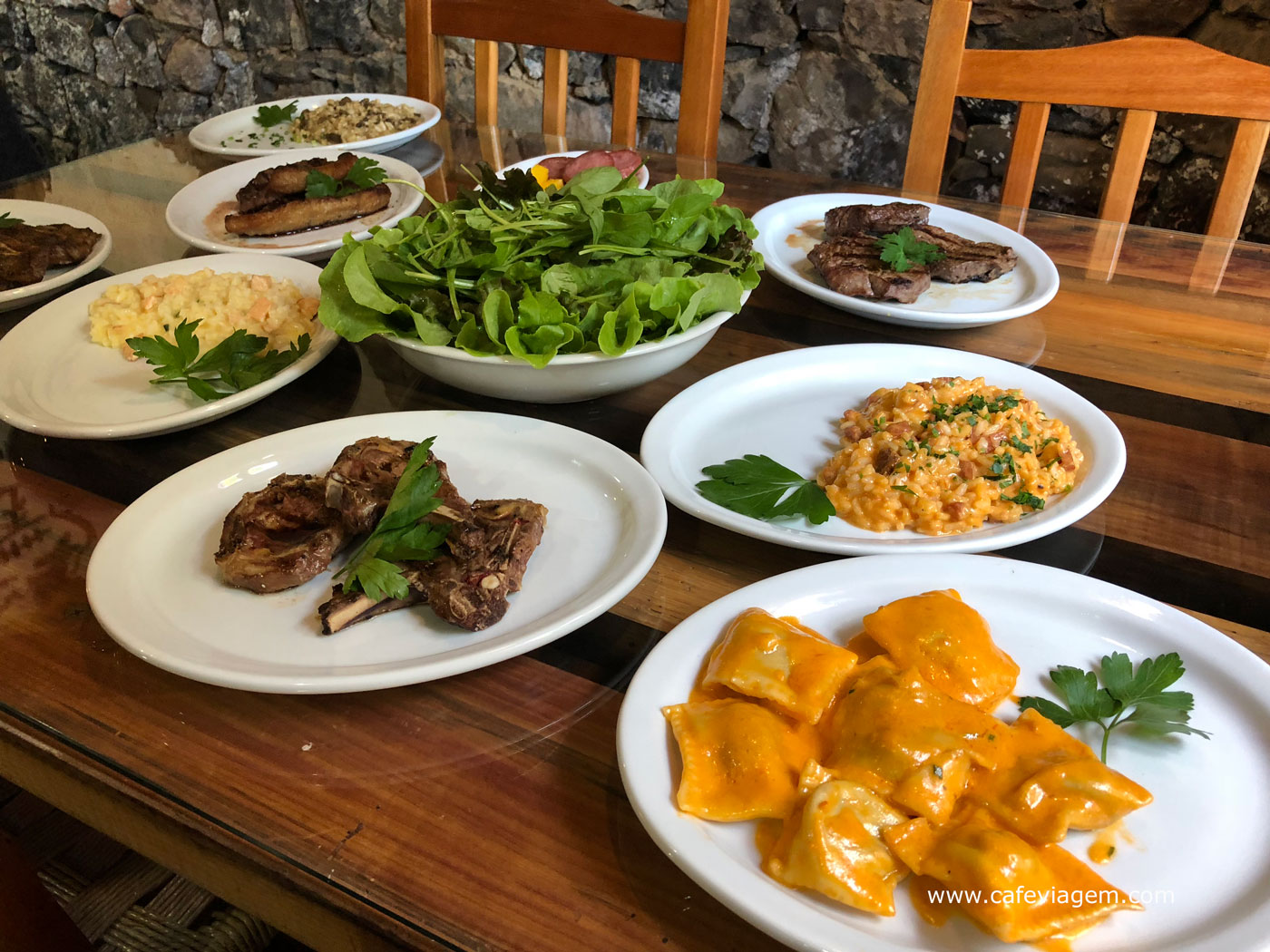 Onde comer no Caminhos de Pedra