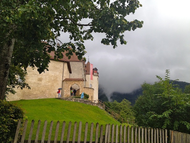 Chegando no castelo da aldeia