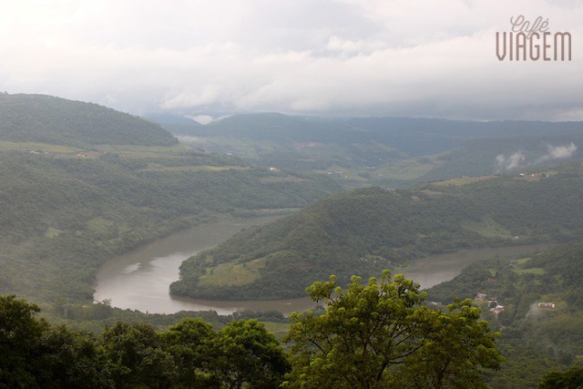 O Rio das Antas visto do Mirante da Ferradura na Tenda do Teco