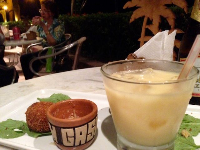 Caipirinha de Cupuaçu - não curti muito, prefiro a tradicional de limão