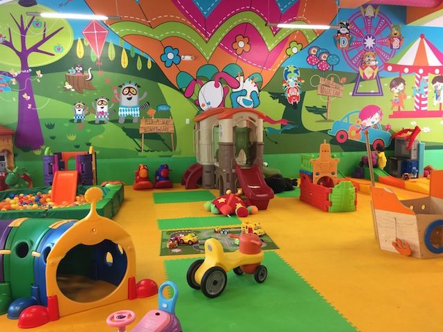 Brinquedoteca com Café? Vai no Peek-a-Boo Café