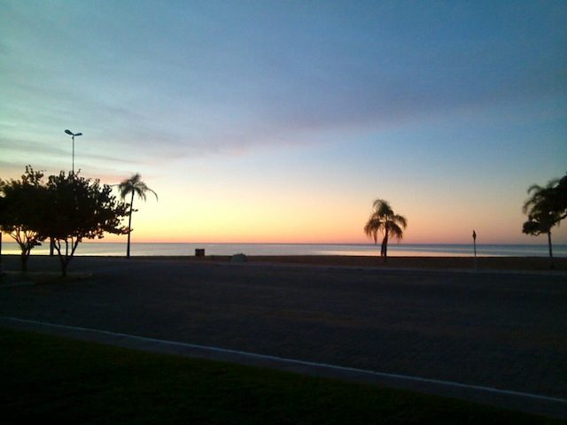 Vou ficar devendo a foto da praia no verão, essa do amanhecer foi uma cortesia da recepcionista do hotel já que só pegamos chuva intensa por lá