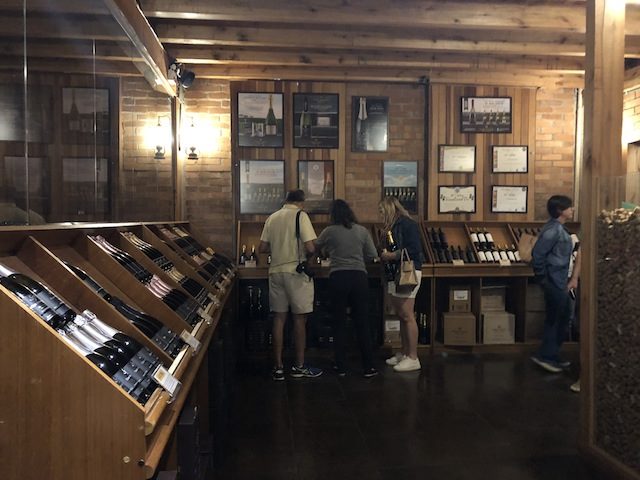 visita a vinícola Cave Geisse