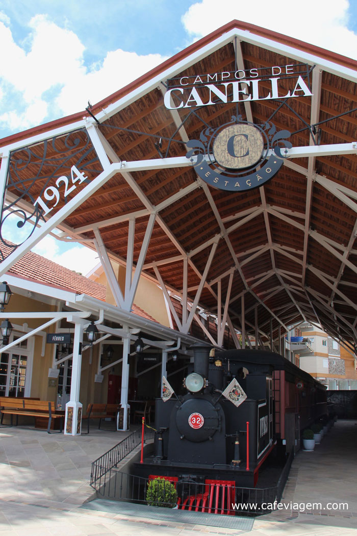 Canela com crianças