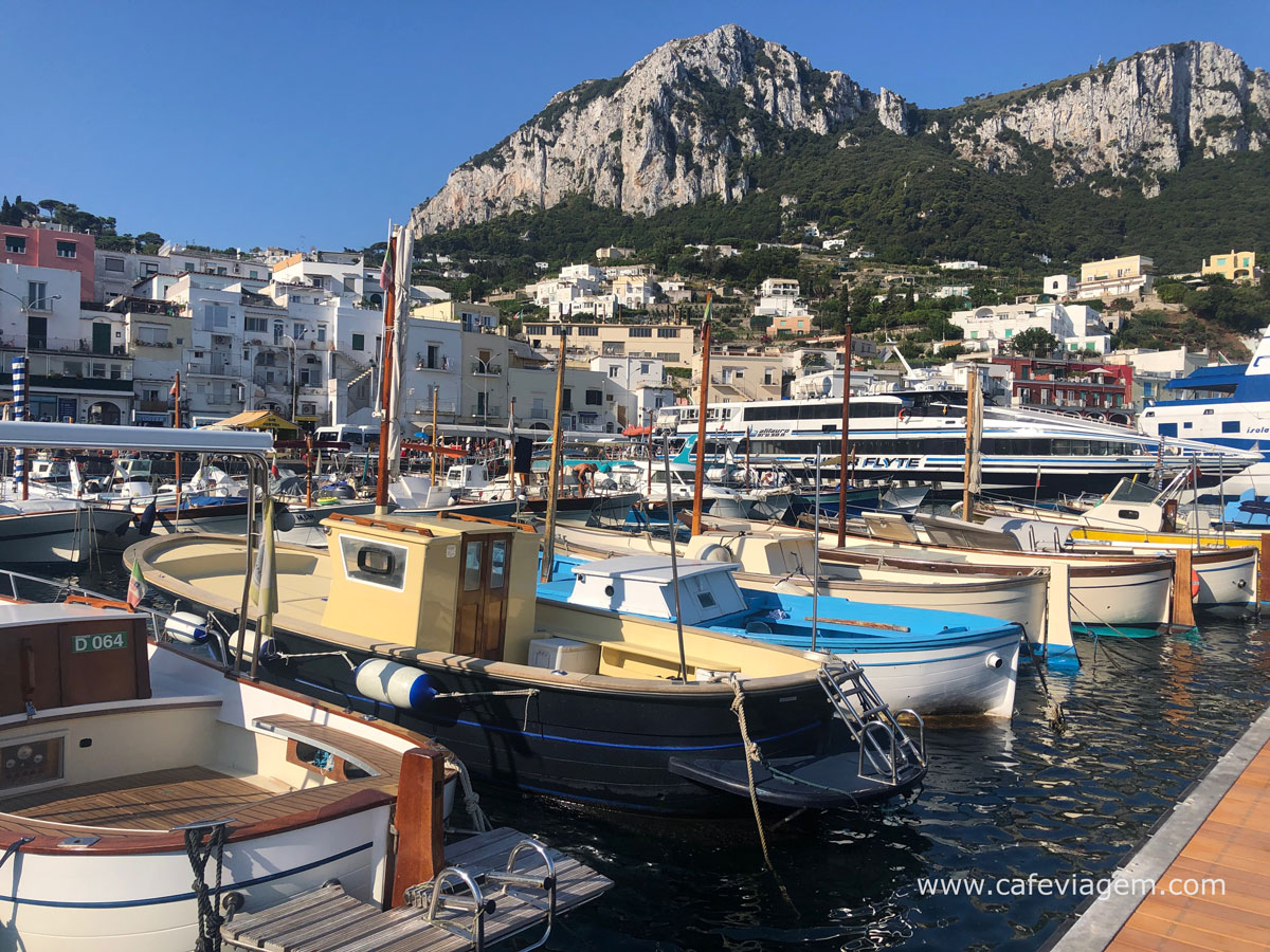 Passeio de Barco Capri